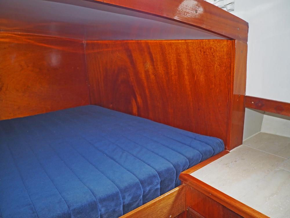 Cabin en avant, H&eacute;bergements